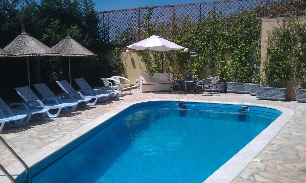 Durazzo & Apartahotel 4*