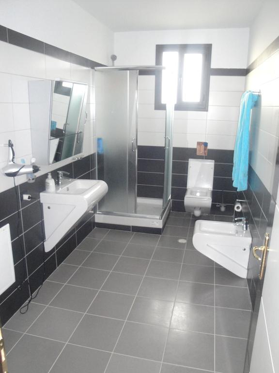 Apartahotel Durazzo & 4*